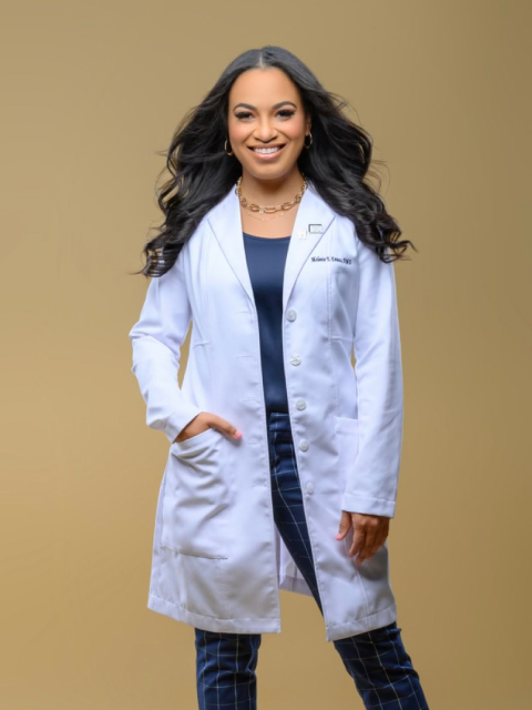 Dr. Melanie Evans